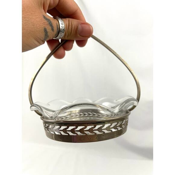 VTG Etched Cut Glass Candy Dish Small Basket Holder Sterling J44 - Picture 9 of 15